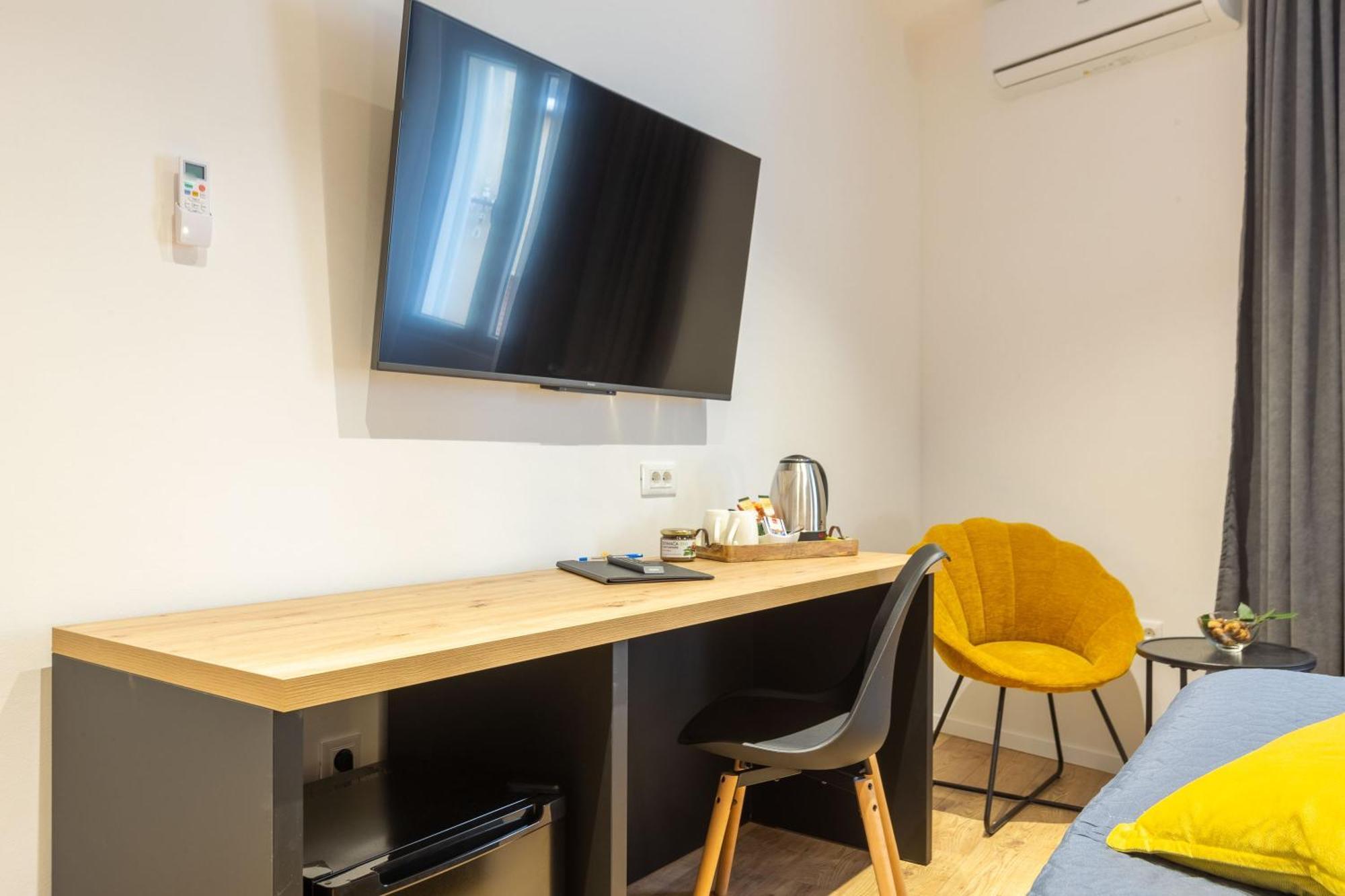2M Exclusive Rooms ซาดาร์ ภายนอก รูปภาพ